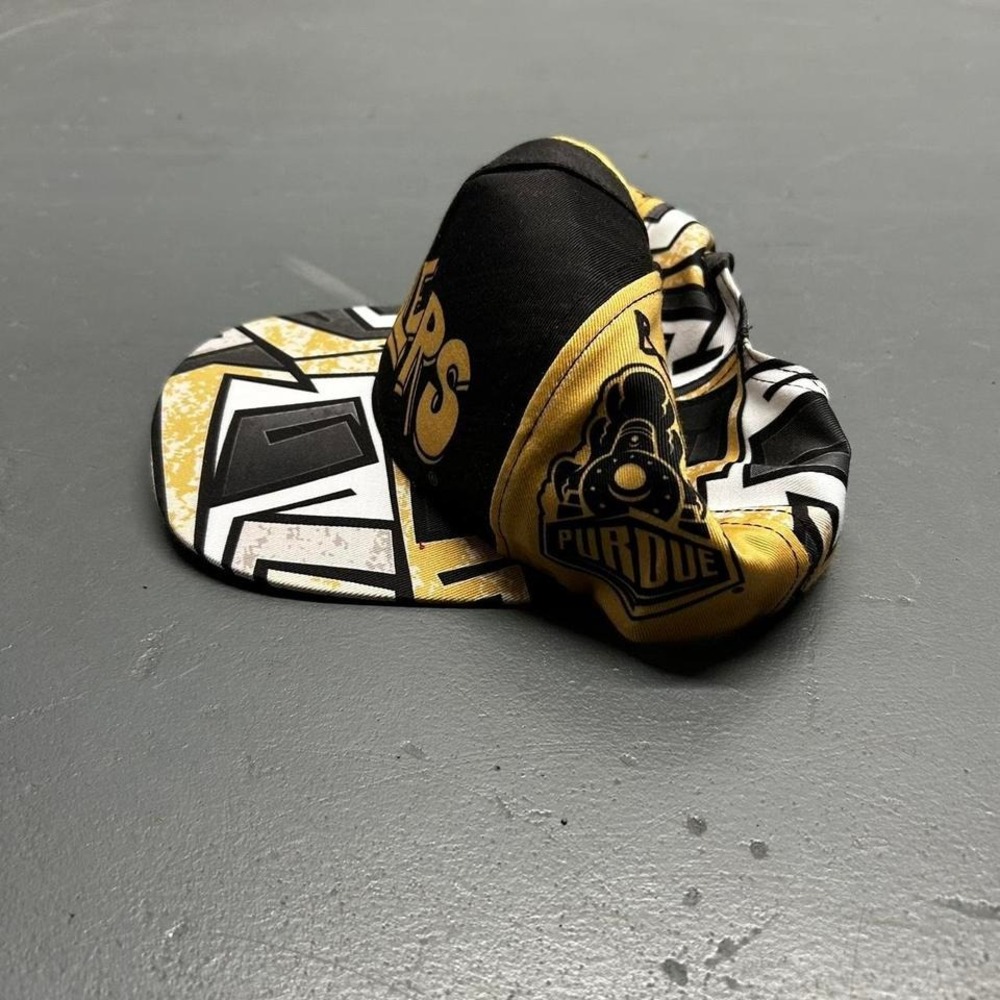 Vintage INSPIRED Purdue boilermakers graffiti trucker style SnapBack hat cap - Picture 2 of 5